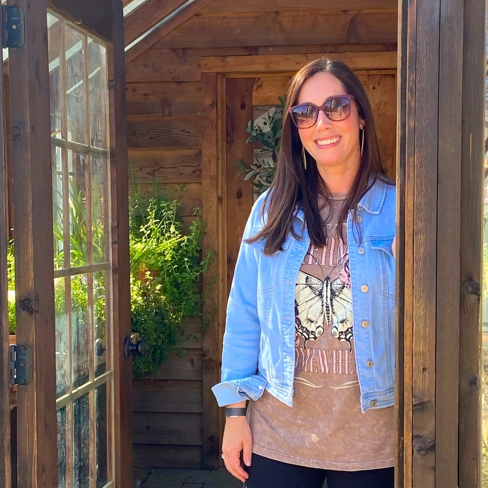 Meet your Posher, Lauren